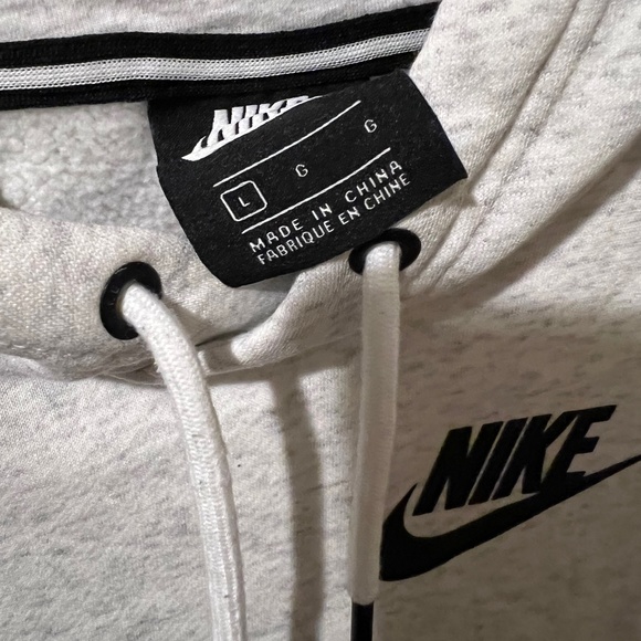 NWOT Light Heathered Gray Nike Hoodie Sweatshirt - Picture 3 of 3